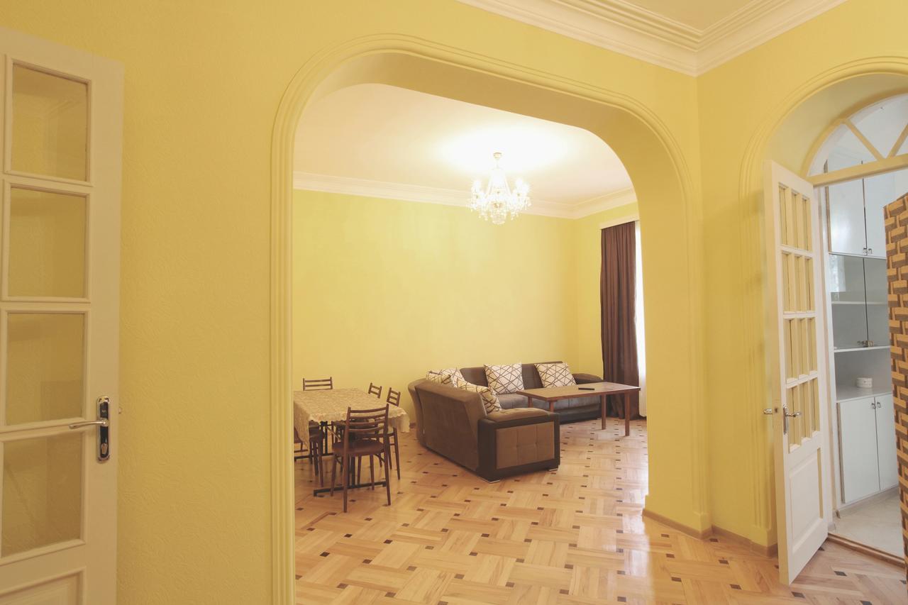 Apartment At Stalin House Tbilisi Zewnętrze zdjęcie